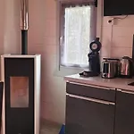 Les De Montorgueil *