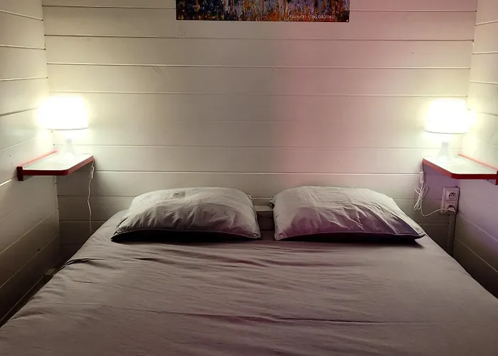 Les De Montorgueil * Saurat