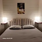 Les De Montorgueil Saurat