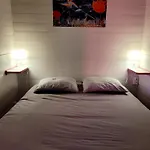 Les De Montorgueil * Saurat