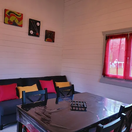 Les De Montorgueil *